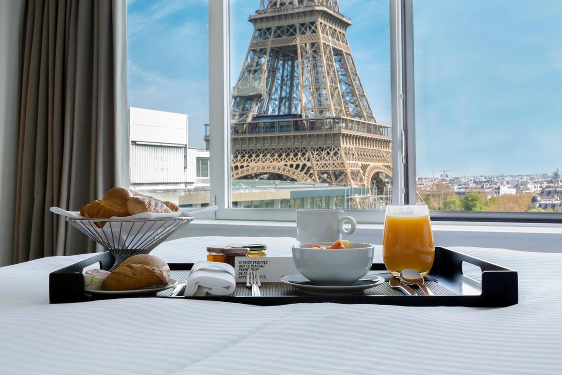 The 10 best hotels close to Eiffel Tower in Paris, France