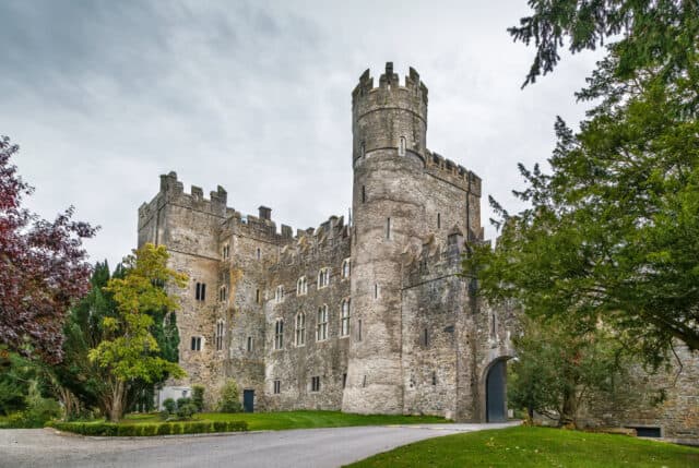 10 Best Castle Hotels In Ireland Out Of A Fairytale Follow Me Away   Best Castle Hotels In Ireland Kilkea Castle 640x429 