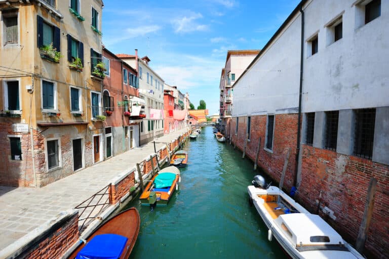 Hands Down, This Is Where To Stay In Venice - Follow Me Away