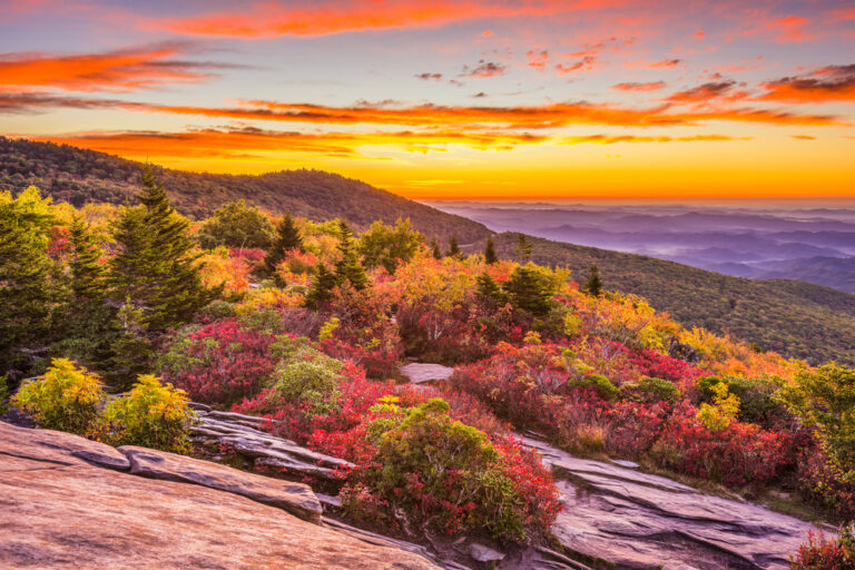 10 Best Places To Experience Fall In North Carolina - Follow Me Away