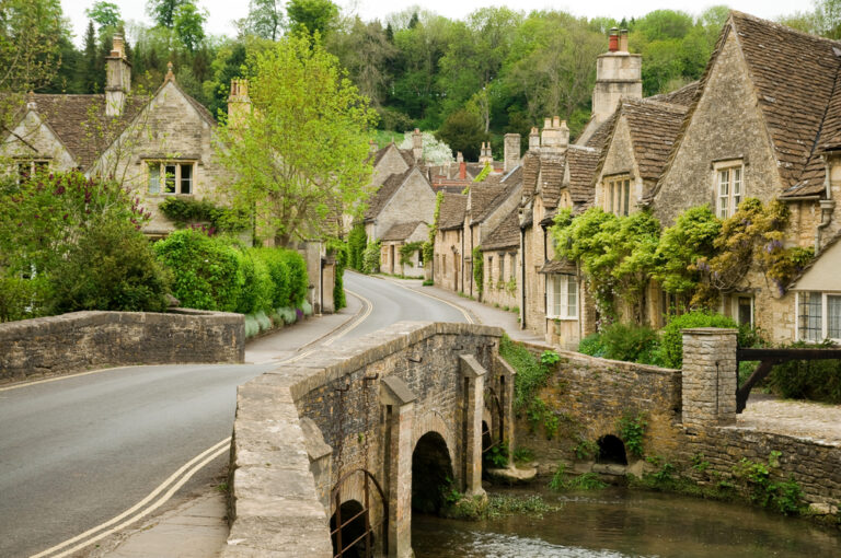 10 Pretty Places in Southern England - Follow Me Away