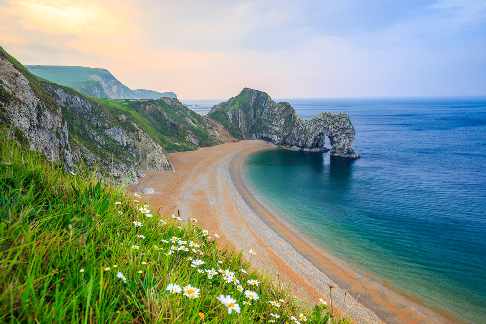 10 Pretty Places in Southern England - Follow Me Away