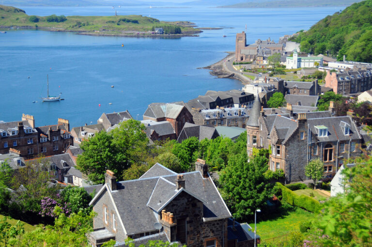 10 Prettiest Towns In Scotland With Magical Charm - Follow Me Away