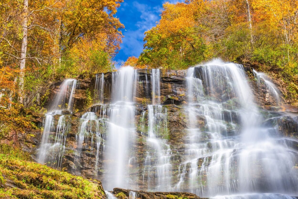 10 Best Places To See Fall Foliage In Follow Me Away