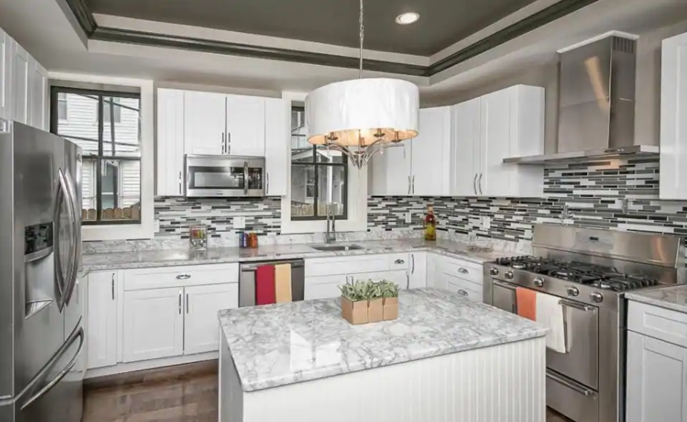 Modern luxury kitchen in one of the best airbnbs in baltimore