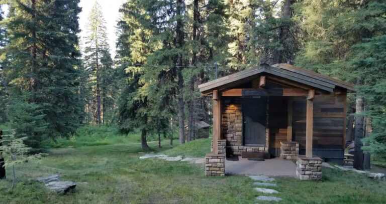 12 Cozy Cabins In Idaho You Must Visit - Follow Me Away