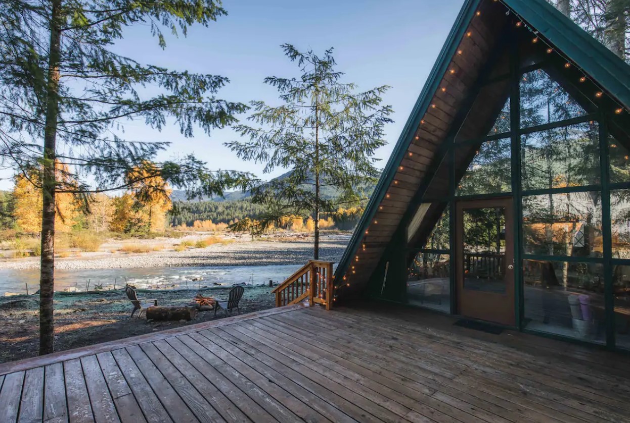 15 Best Washington State Airbnbs (Cabins, Treehouses, And More ...