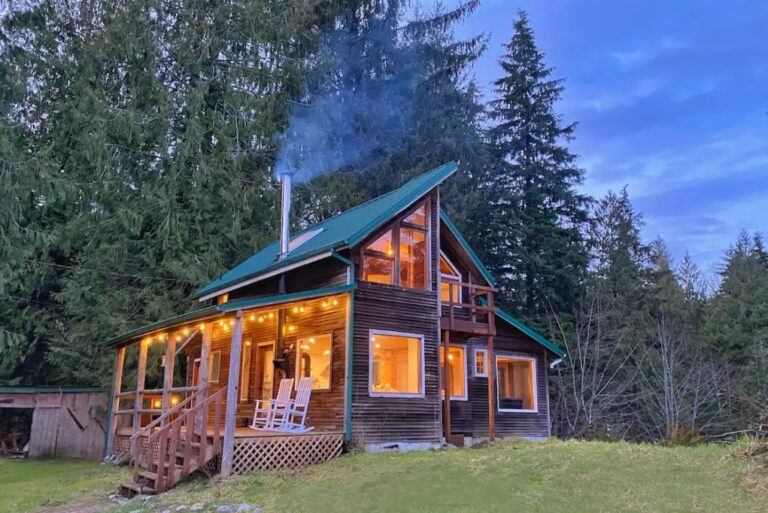 15 Best Washington State Airbnbs (Cabins, Treehouses, And More ...