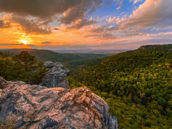 15 Best Things To Do In Arkansas For Your Bucket List - Follow Me Away