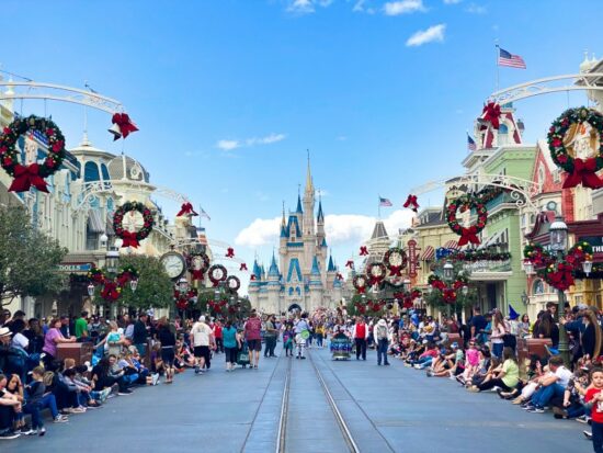 23 Best Places For Christmas In The USA (Festive Vacation Destinations ...