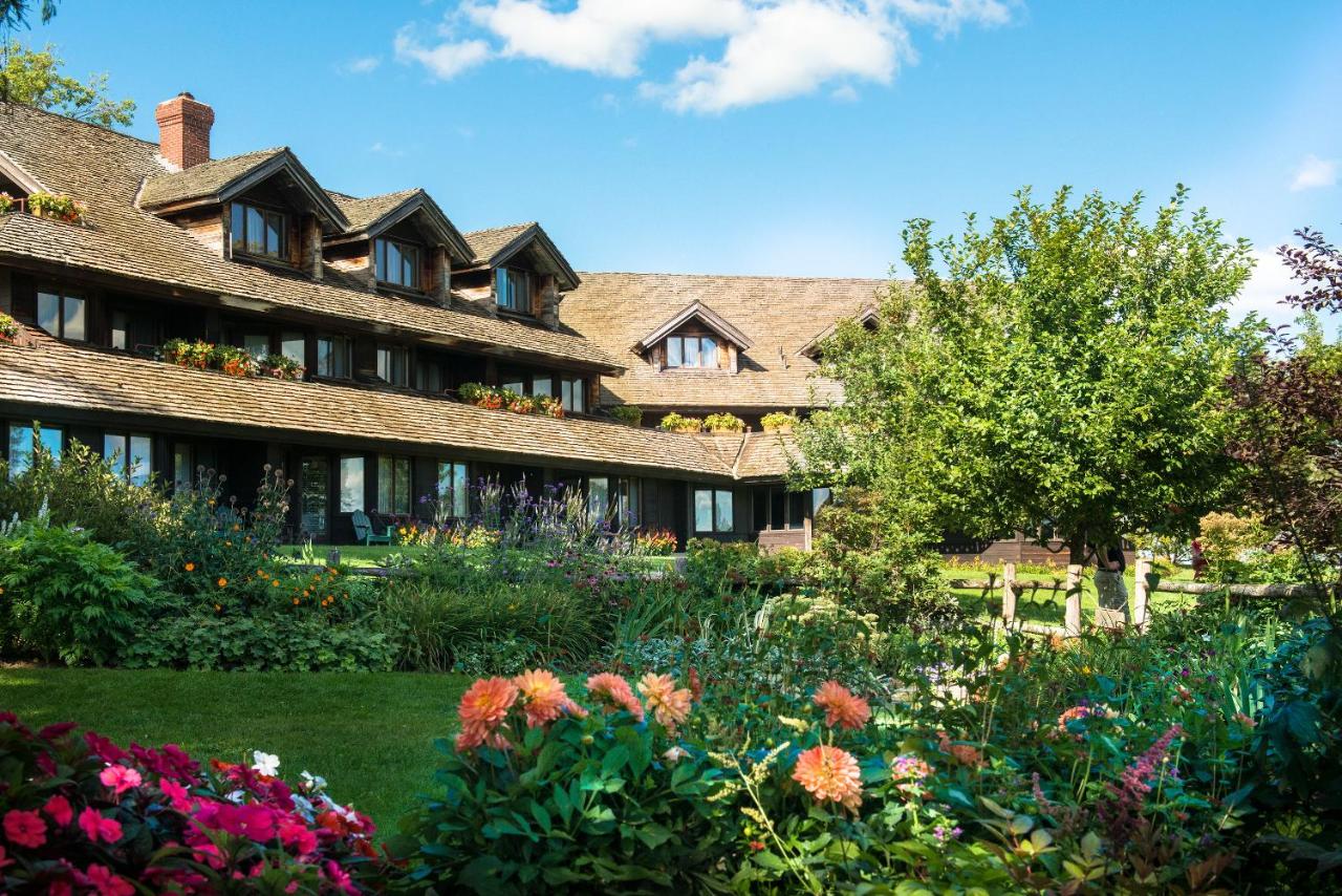 The Trapp Family Lodge has a sound of music vibe-- with its gardens and lands, and wooden, austrian styled building, this is somewhere you may want to add to your New England Fall Foliage Road Trip Itinerary. 