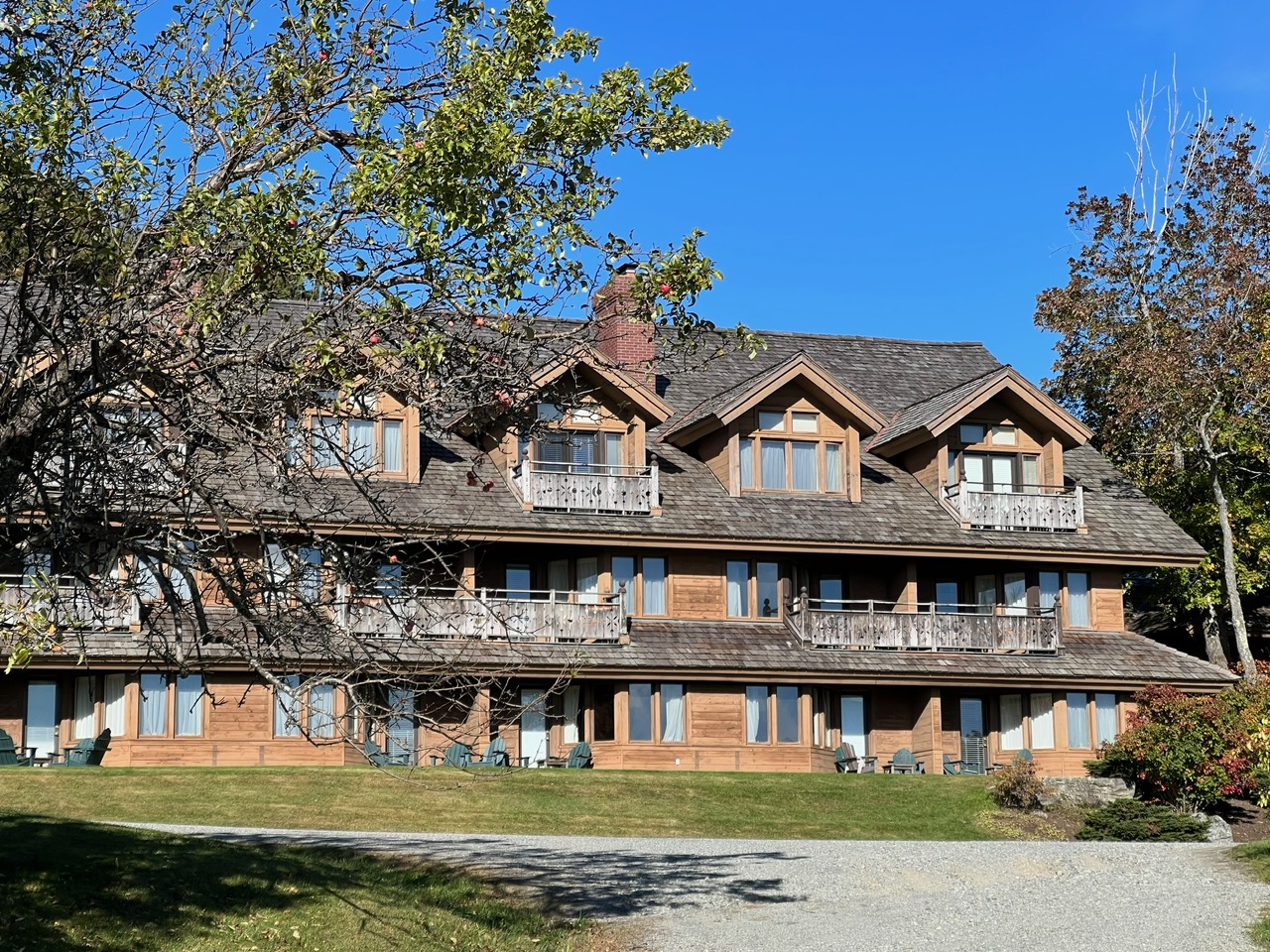 The Trapp Family Lodge is a great blend of history and comfort: the building looks like a traditional cabin, made of wood, with large shutters, and great porch views! 