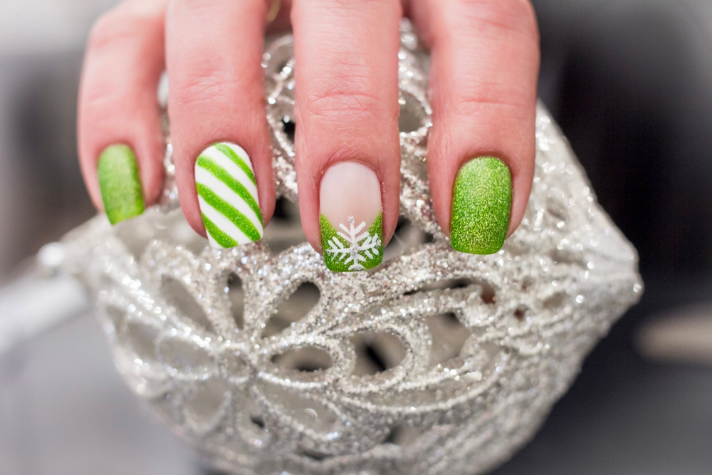 Christmas Snowflake Nail Art Design with green. 